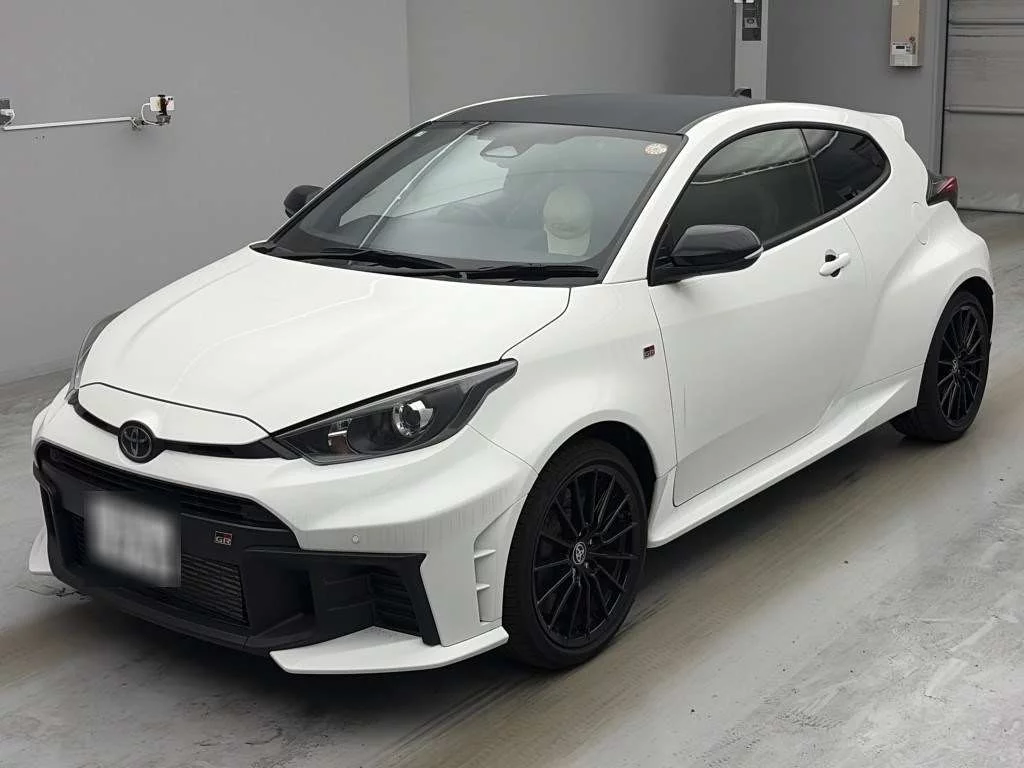 Toyota GR Yaris GXPA16 2025
